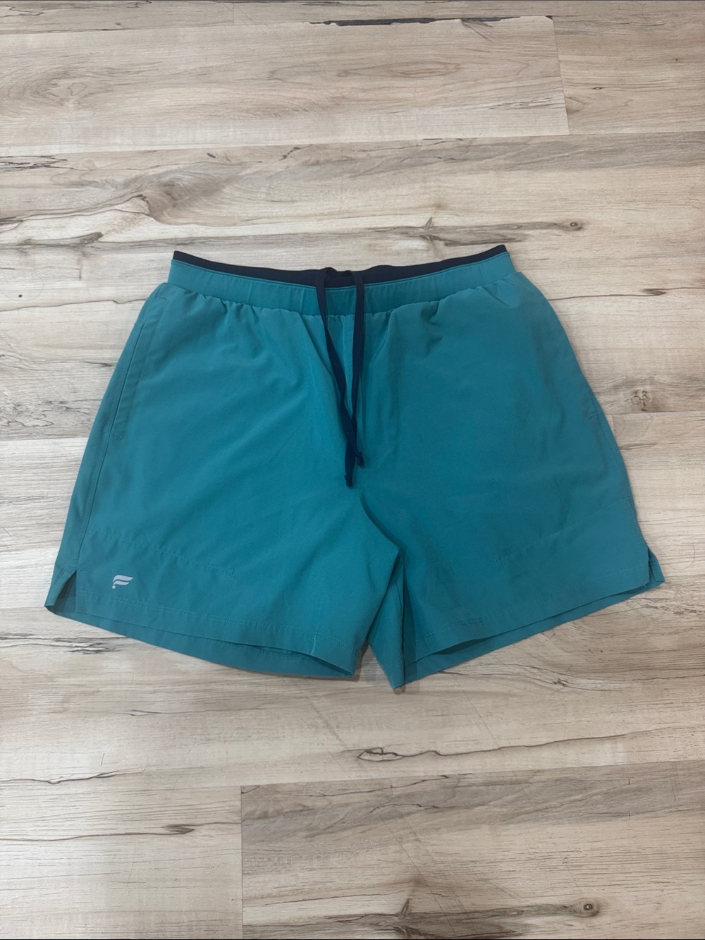 Mens Fabletics 5in The Fundamental Lined Shorts sz. L